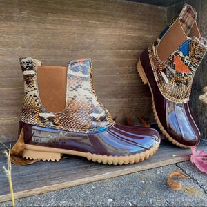 NEW Cute & Trendy Vegan Material Snake embossed slip on Duck Boots
